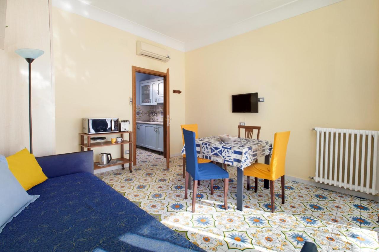 Clio Sorrento Apartment Bagian luar foto